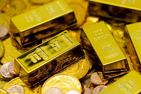 黄金狂飙突破4700美元！全球投资者疯狂追捧，中国大妈们这次又押对了？