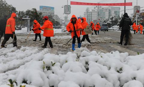 安徽寒潮经济账：洗衣机冻成冰雕背后的千亿损失与产业机遇