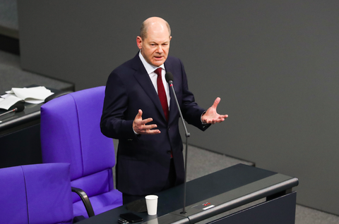 德国总理公开批评欧盟效率：中国速度让欧洲望尘莫及