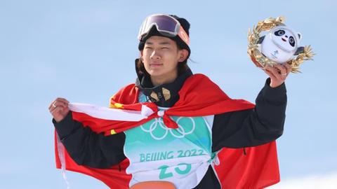 苏翊鸣米兰冬奥夺铜：卫冕压力下的蜕变与重生